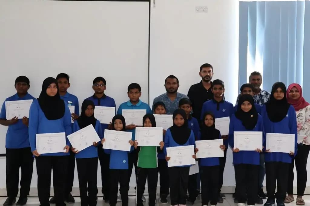 ކީރިތި ޤުރްއާން ކިޔެވުމުގެ 37 ވަނަ ޤައުމީ މުބާރާތުގައި އދ. އަތޮޅު ތަމްސީލުކުރާ ދަރިވަރުން މުބާރާތަށް ތައްޔާރުކުރުމުގެ ގޮތުން މި ކައުންސިލްގެ ފަރާތުން ޚާއްޞަ ސެޝަންތަކެއް ބާއްވައިފި